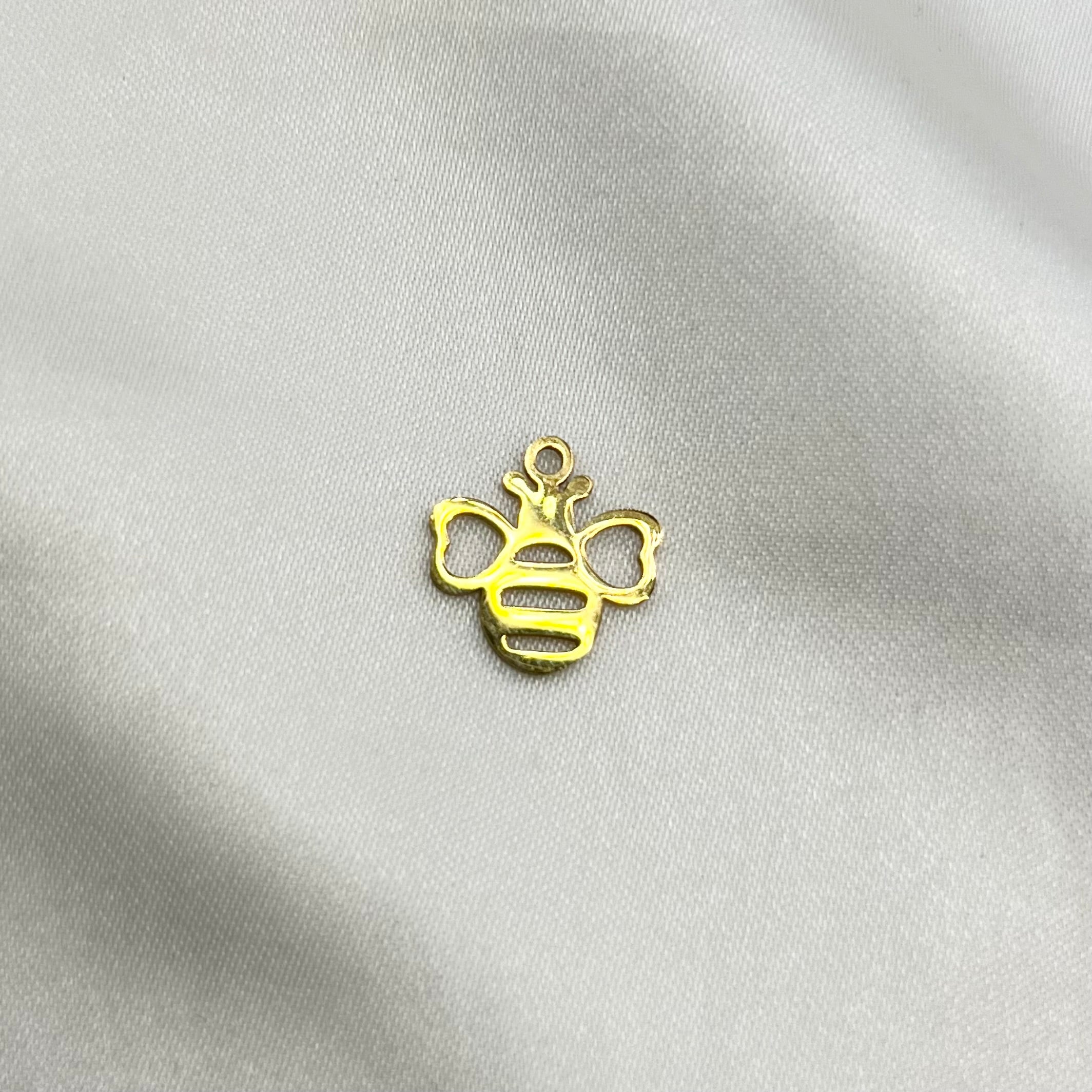 Bee charm