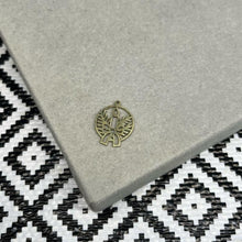 Load image into Gallery viewer, Candle light
