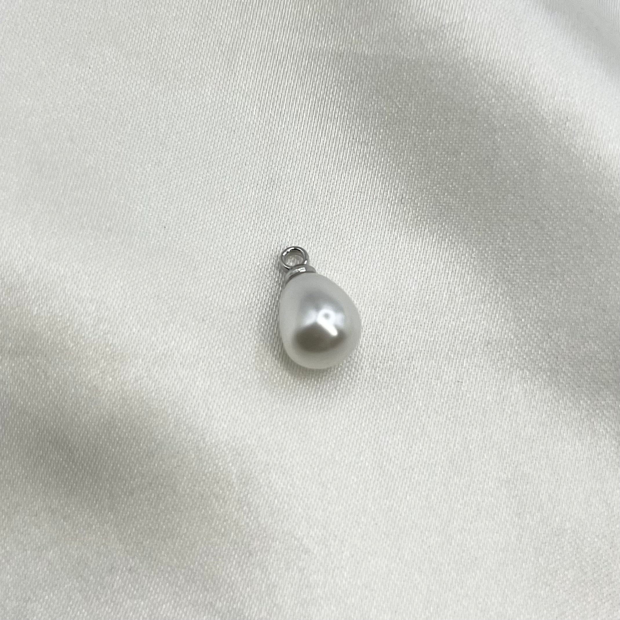 Pearl charm