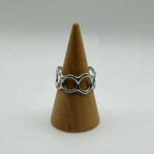 Load image into Gallery viewer, Honey comb ring
