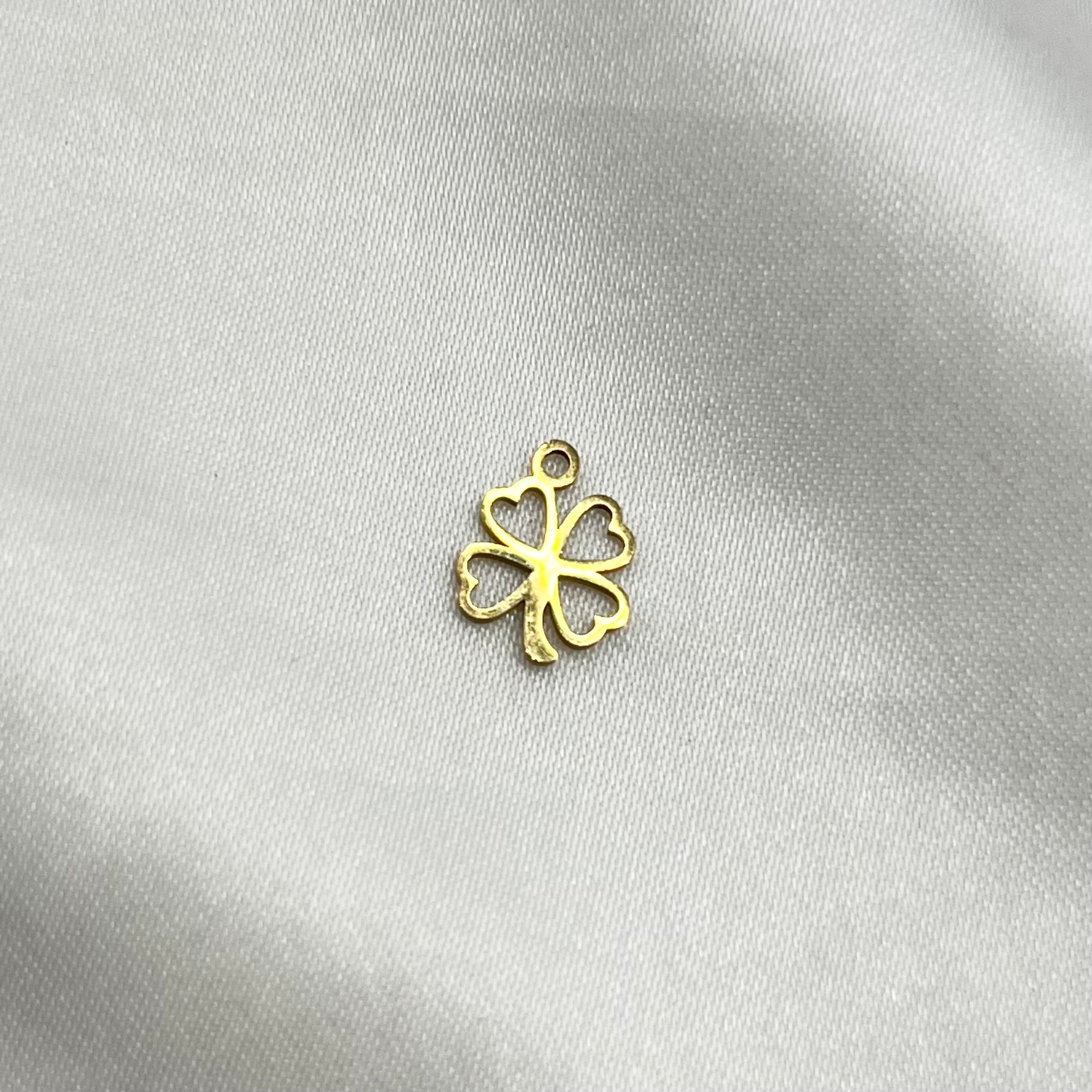 Clover charm