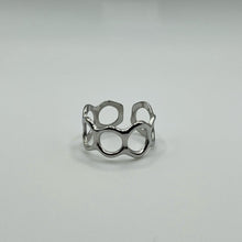 Load image into Gallery viewer, Honey comb ring
