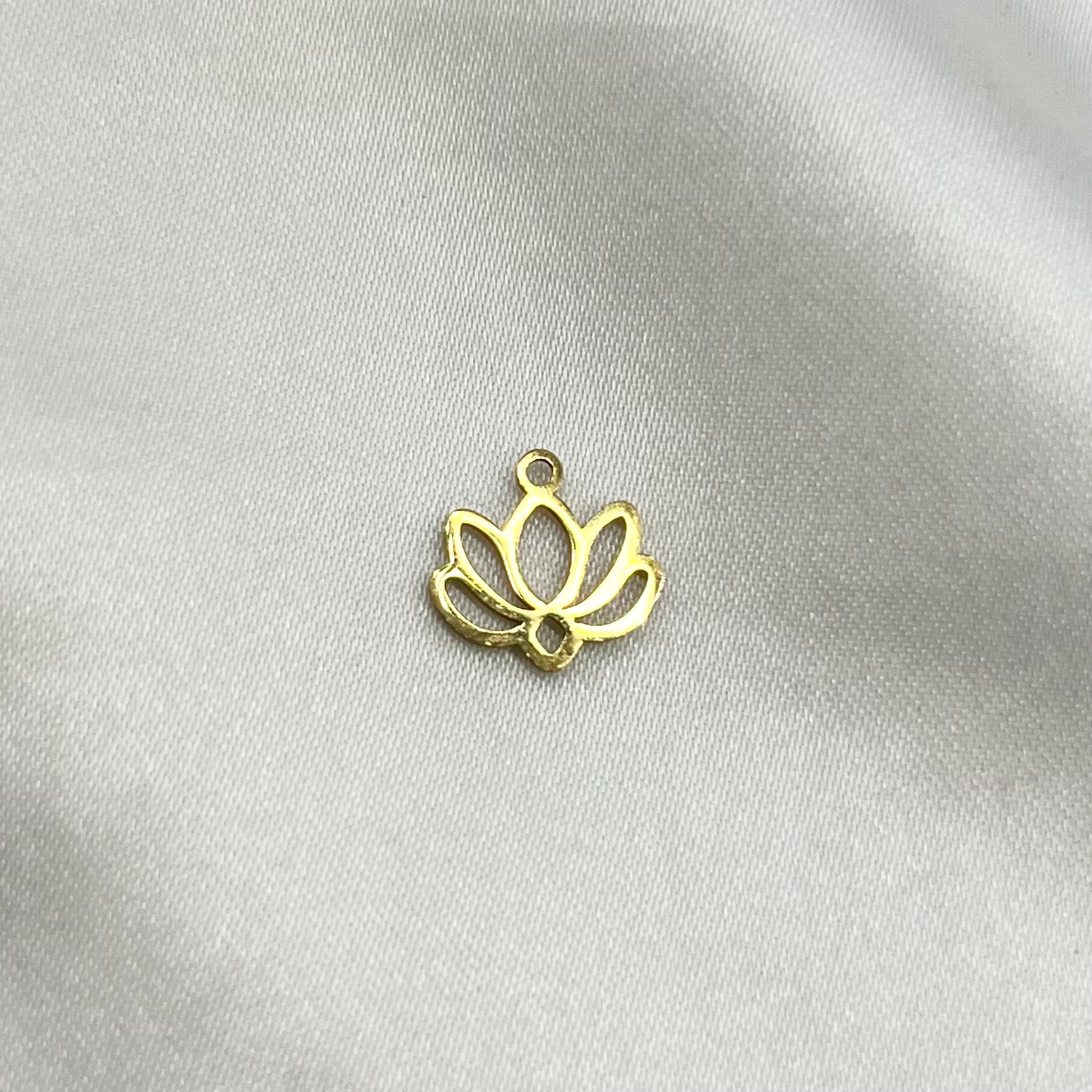 Lotus charm