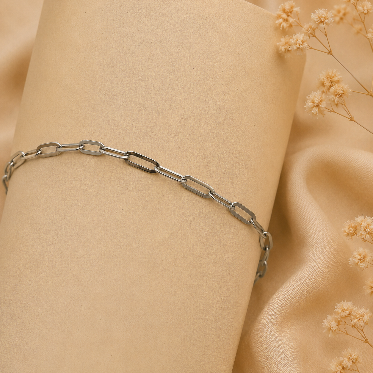 Eclipse paper chain silver bracelet small links