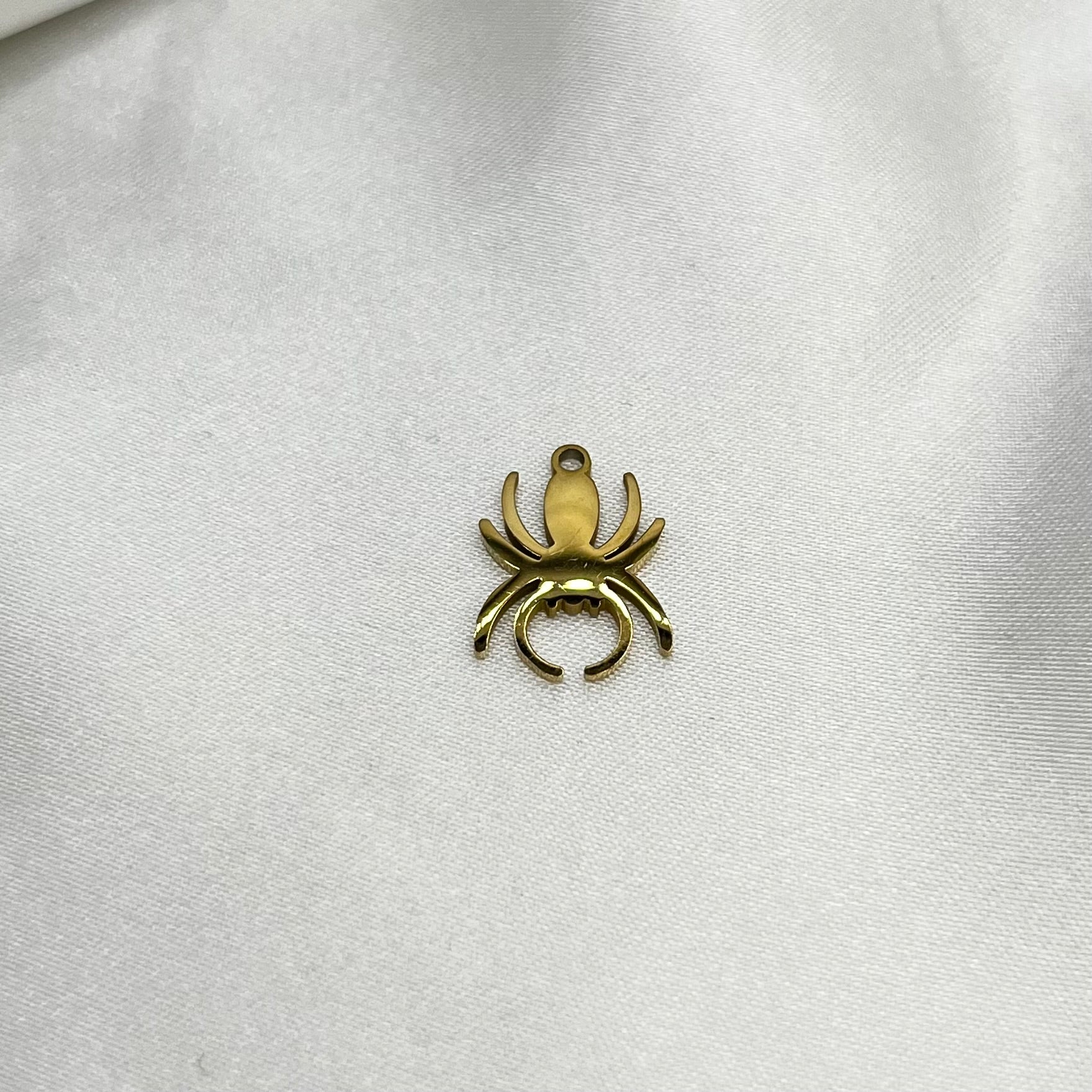 Spider gold charm